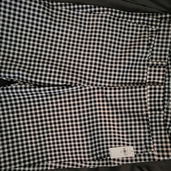 OLD NAVY WOMENS BRAND NEW WITH TAGS HIGH RISE PIXIE SKINNY PANTS - Picture 2 of 6